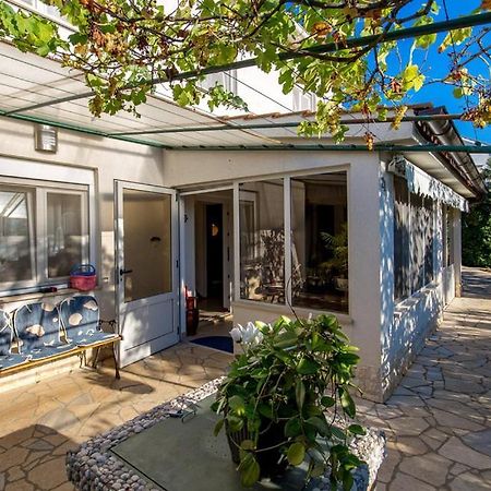 House Noa Villa Malinska Exterior photo