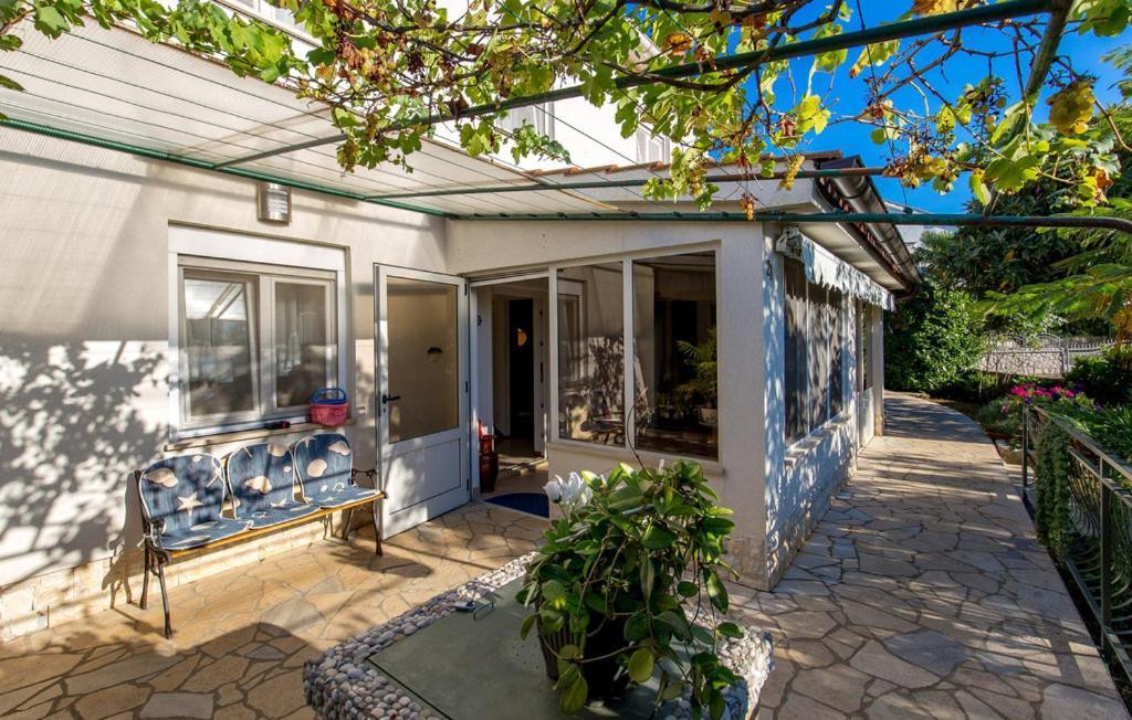 House Noa Villa Malinska Exterior photo